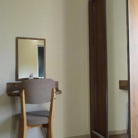 D1 & 4* تيرانا