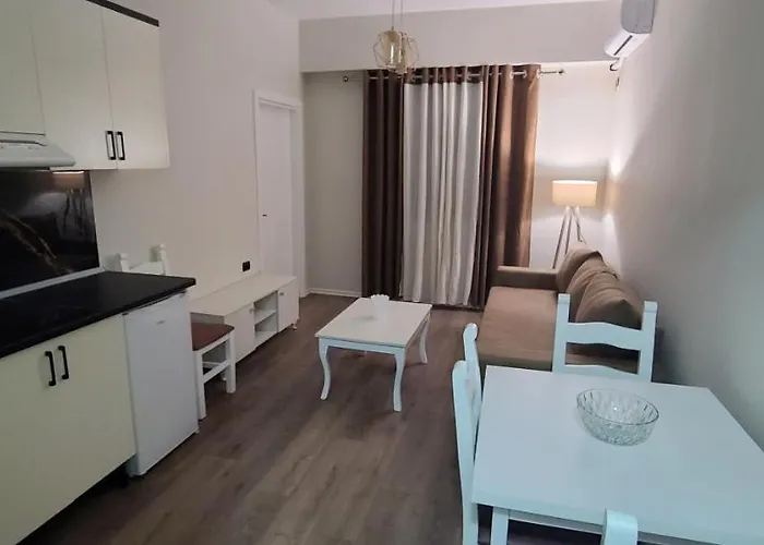 D1 & 4* Тирана