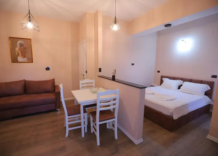 D1 & 4* Тирана